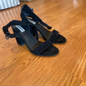 Steve Madden black heels